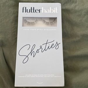 Flutter Habit-shorties. 4 complete sets, as shown in picture